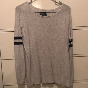 American Eagle Lightweight Sweater